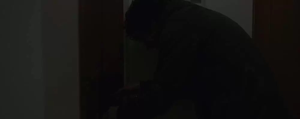 「バッド・ディシジョン 終わりなき悪夢のはじまり／悪夢の逃避行」ロバート・シーハンの画像