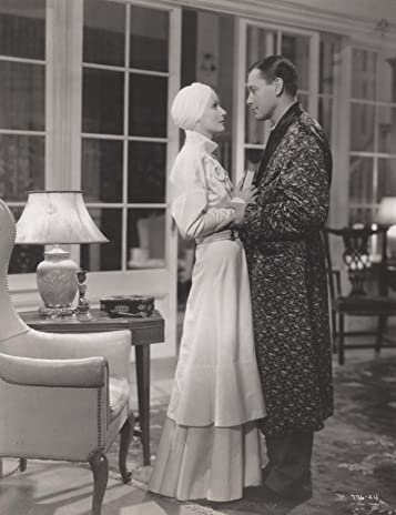 彩られし女性の画像