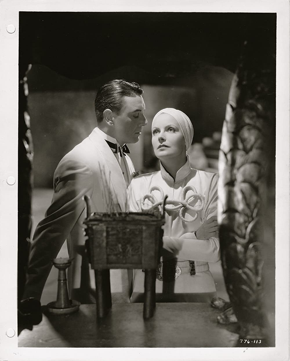 彩られし女性の画像