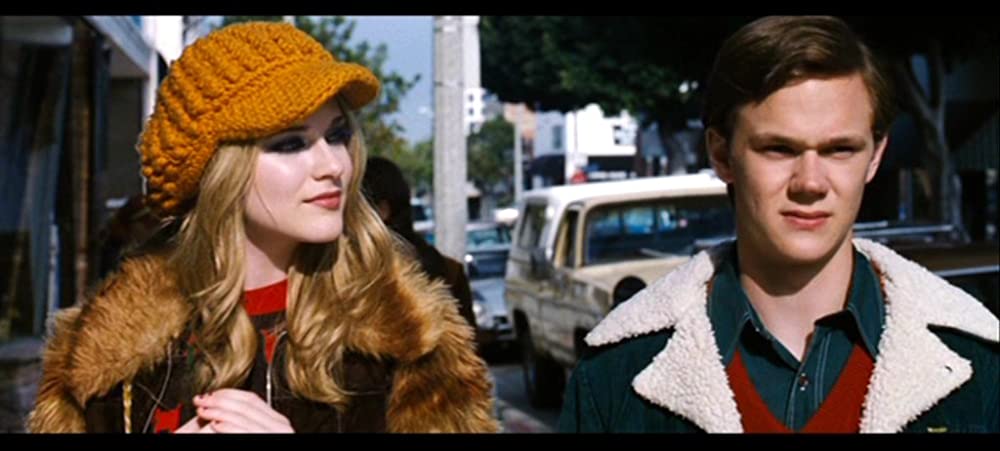 ハサミを持って突っ走るの画像