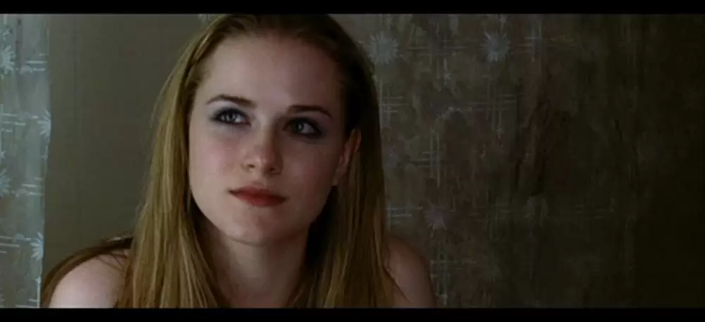 ハサミを持って突っ走るの画像