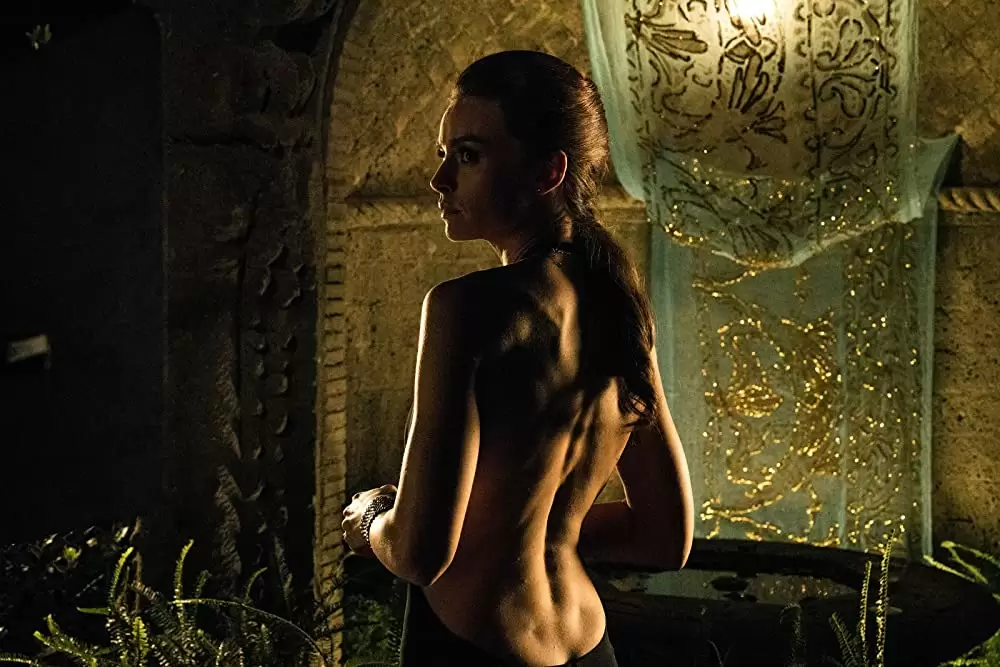 「LORO 欲望のイタリア」カシア・スムトゥアニクの画像