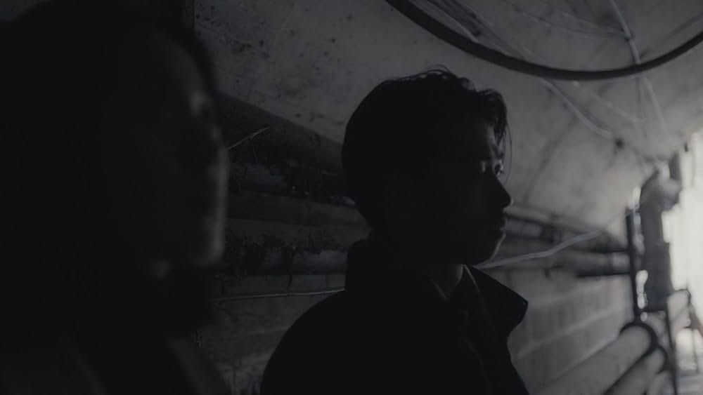 象は静かに座っているの画像