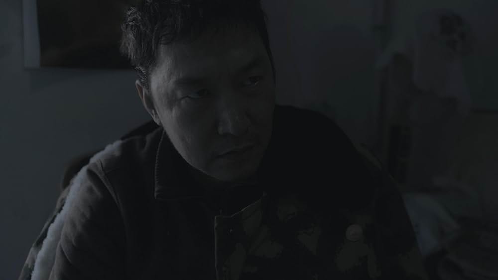 象は静かに座っているの画像