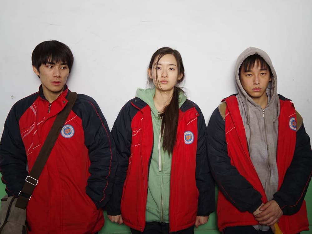 象は静かに座っているの画像