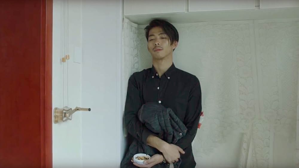 象は静かに座っているの画像