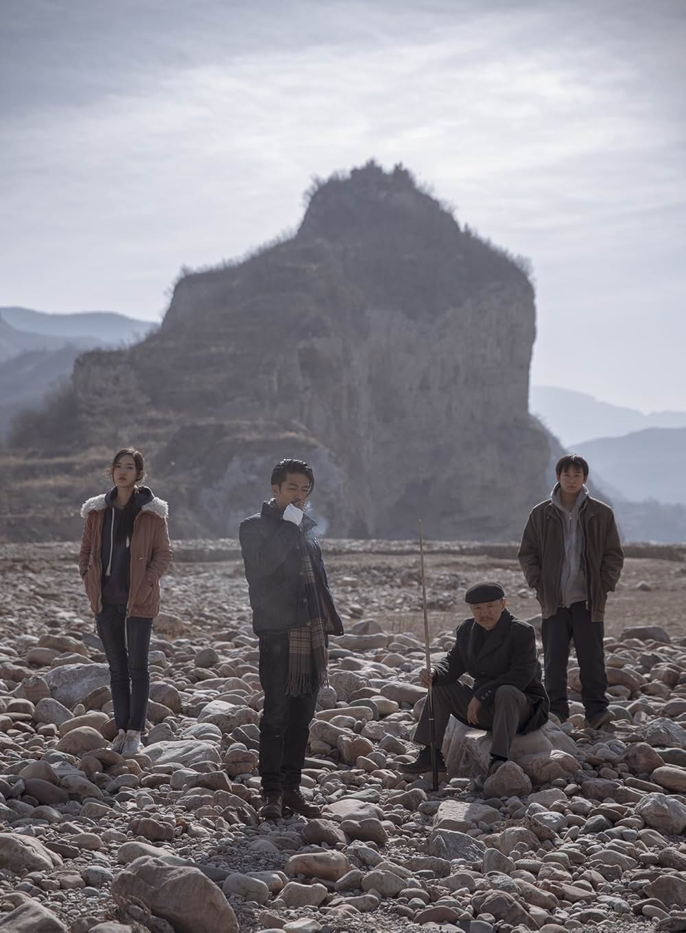 象は静かに座っているの画像