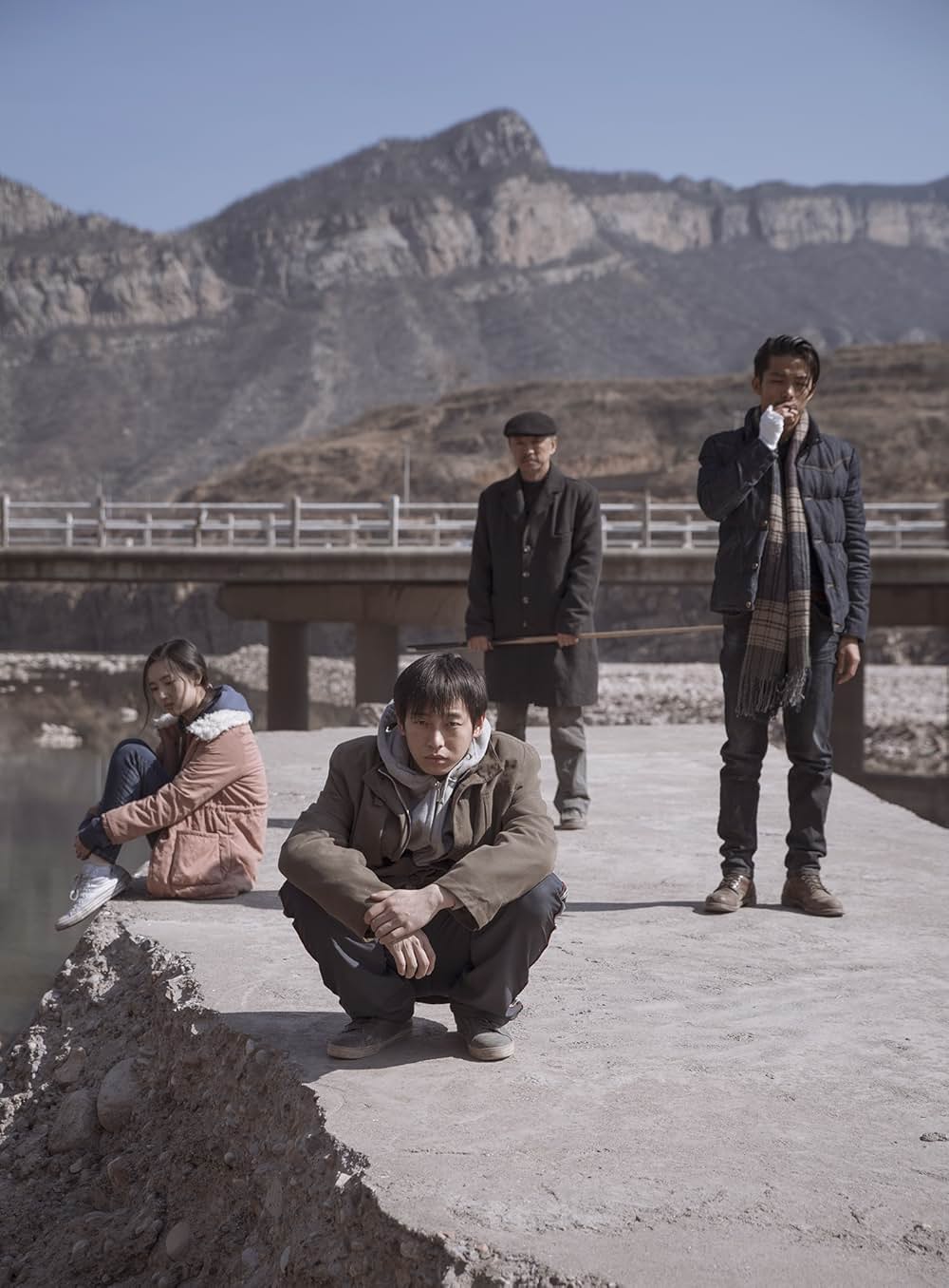 象は静かに座っているの画像