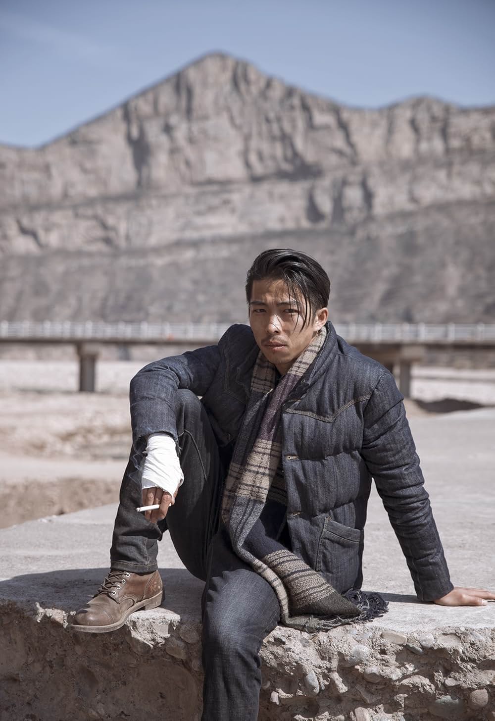 象は静かに座っているの画像