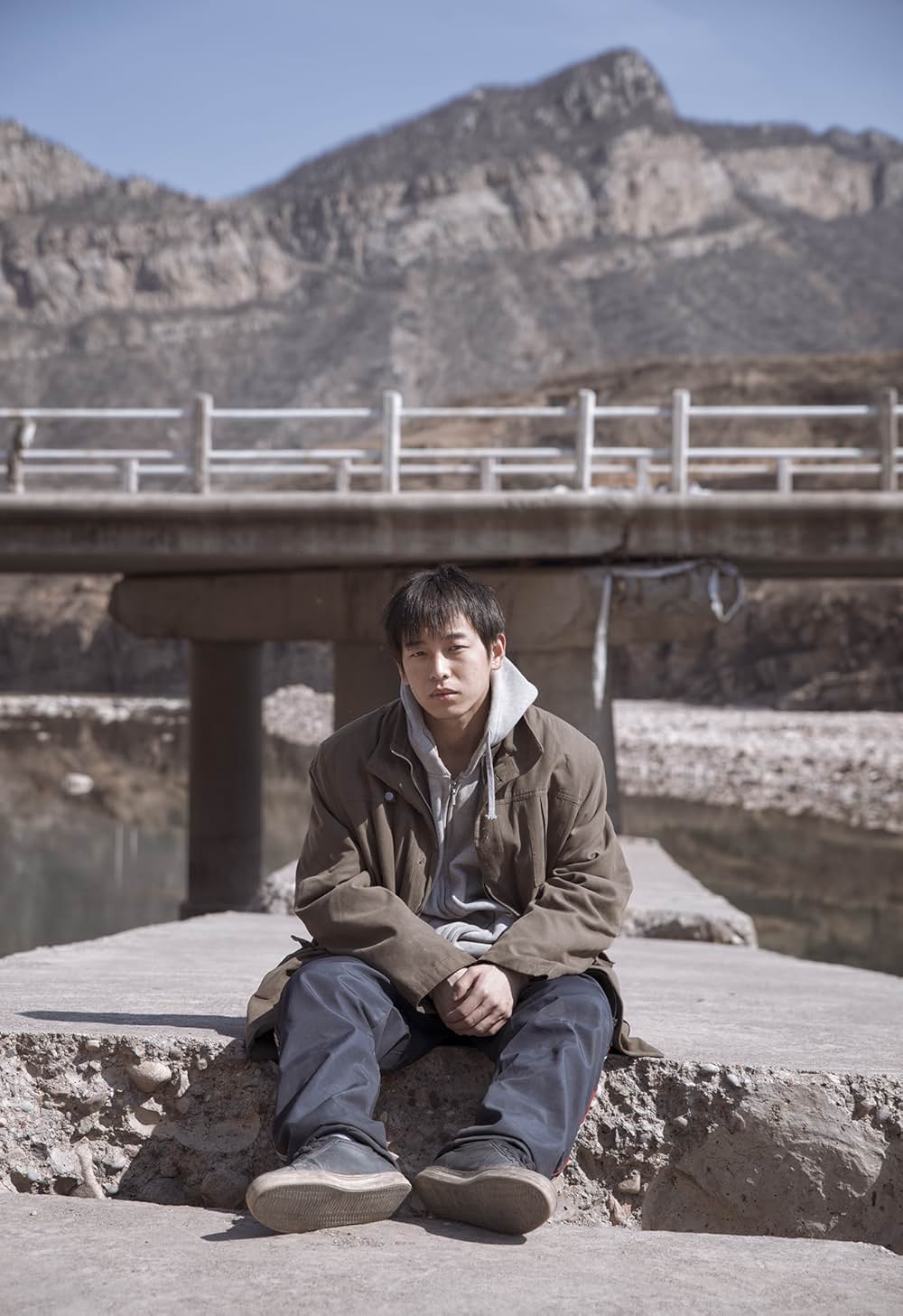 象は静かに座っているの画像