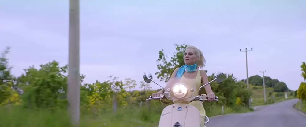 ビッチ・ホリデイの画像