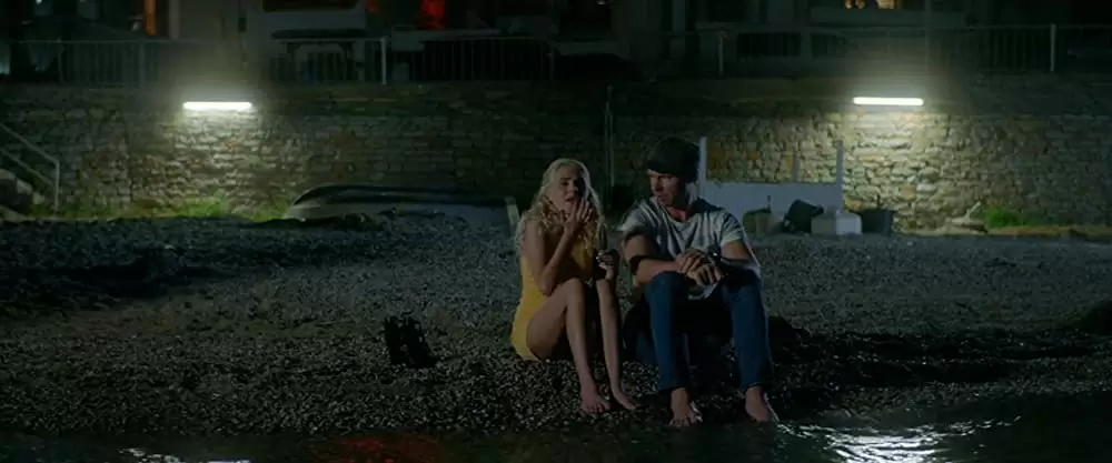 ビッチ・ホリデイの画像