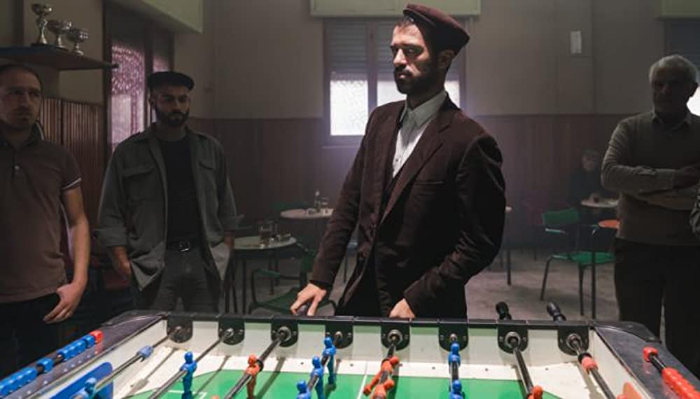 月を買った男の画像