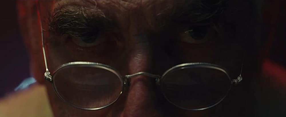 ヒトラーを殺し、その後ビッグフットを殺した男の画像