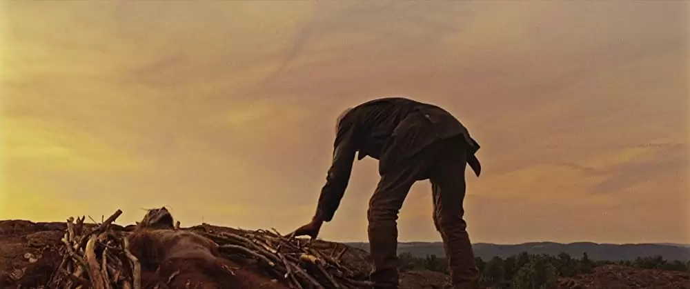 ヒトラーを殺し、その後ビッグフットを殺した男の画像