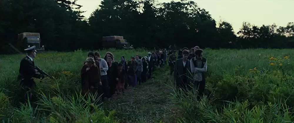 ヒトラーを殺し、その後ビッグフットを殺した男の画像