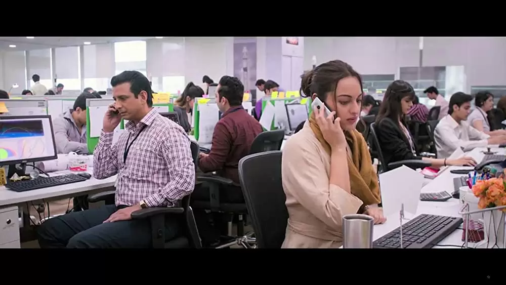 「ミッション・マンガル 崖っぷちチームの火星打上げ計画」シャルマン・ジョーシー & ソーナークシー・シンハーの画像