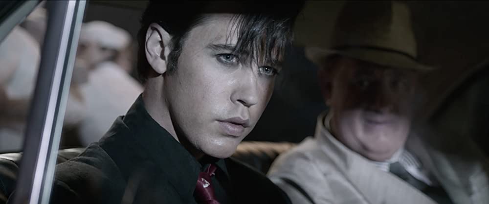 「エルヴィス」トム・ハンクス & オースティン・バトラーの画像