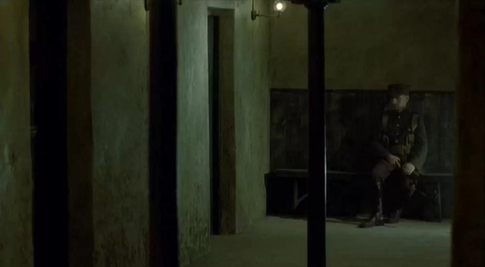 麦の穂をゆらす風の画像