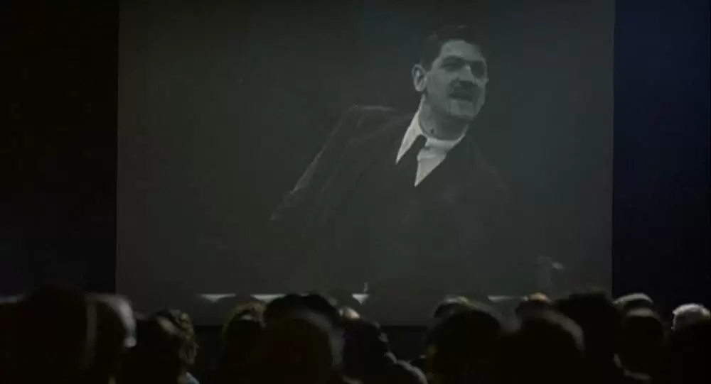 麦の穂をゆらす風の画像