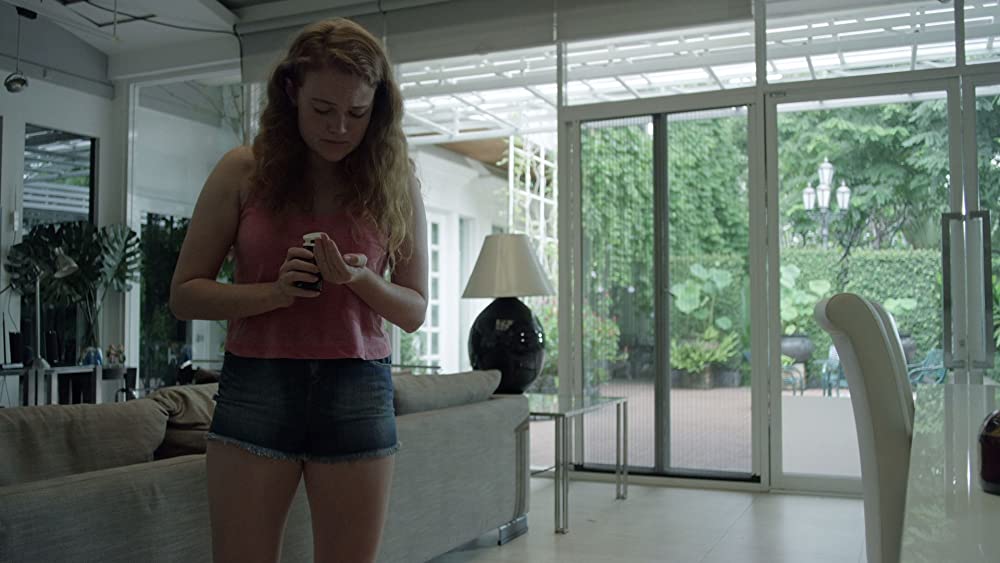 パラダイス女子刑務所の画像