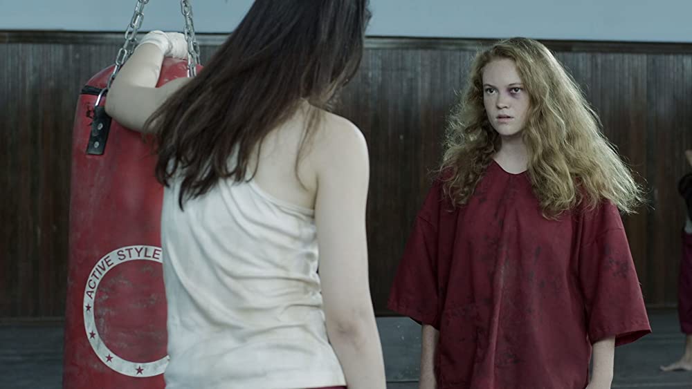 パラダイス女子刑務所の画像