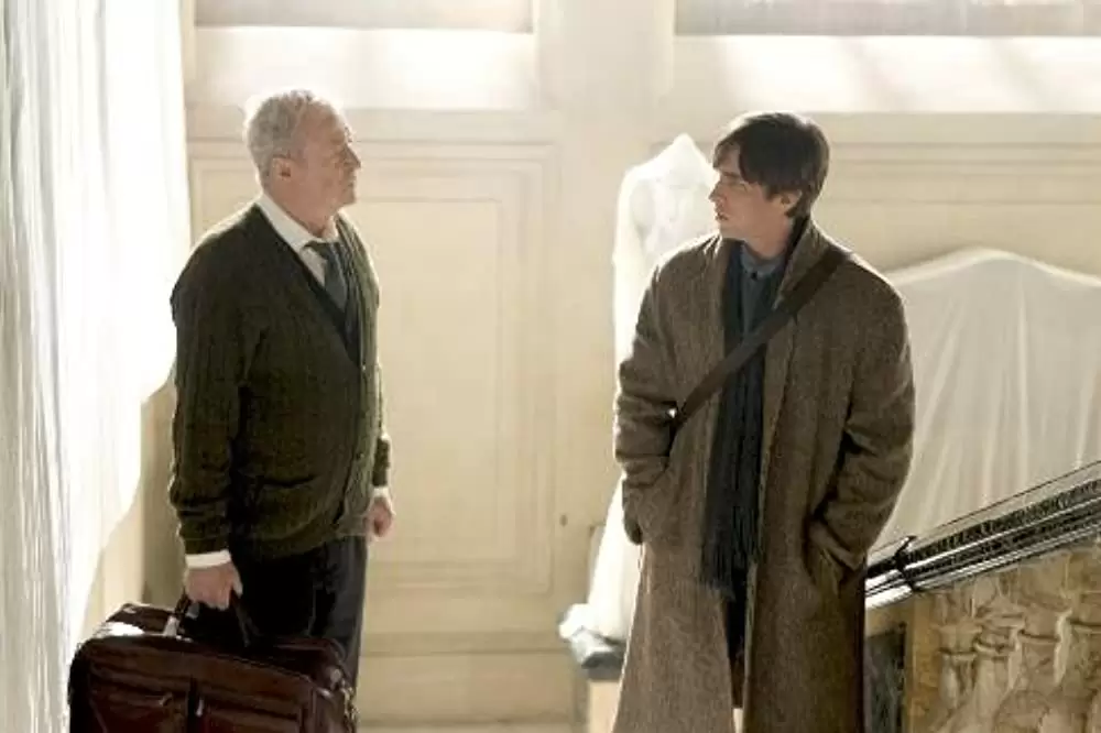 「バットマン ビギンズ」クリスチャン・ベール & マイケル・ケインの画像