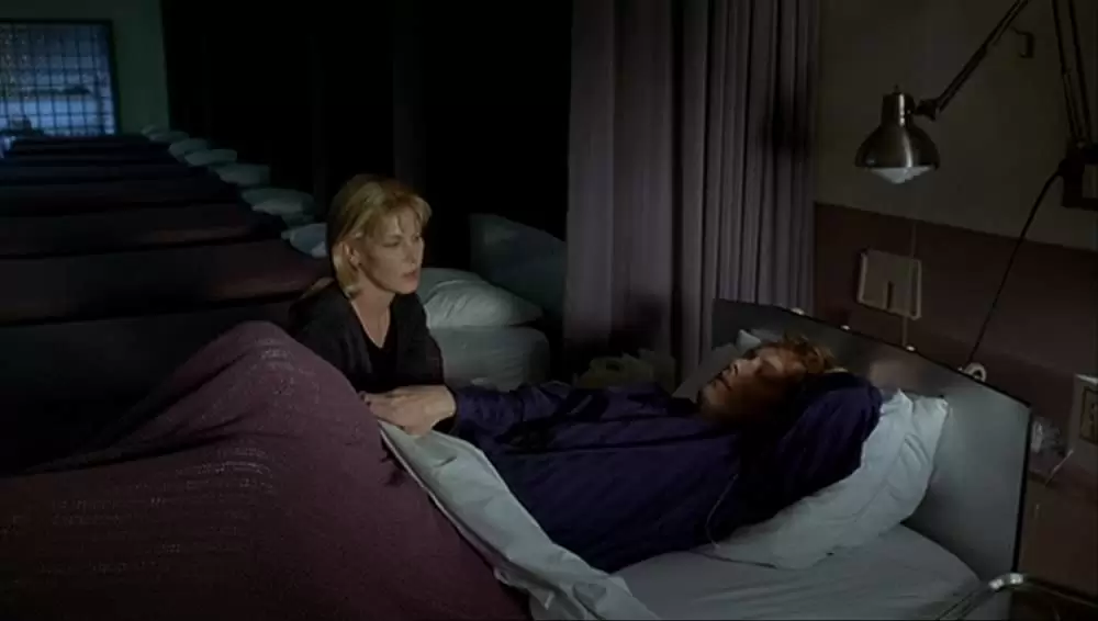 「クラッシュ」ジェームズ・スペイダー & デボラ・カーラ・アンガーの画像