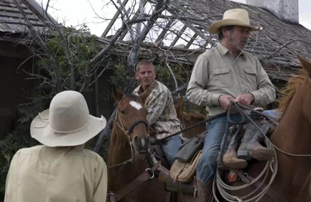 「メルキアデス・エストラーダの3度の埋葬」トミー・リー・ジョーンズ & バリー・ペッパー & レボン・ヘルムの画像