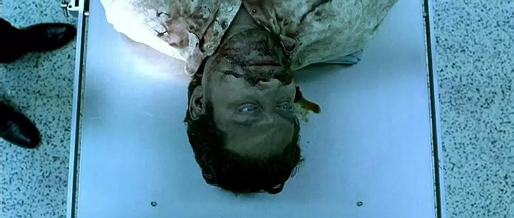 「メルキアデス・エストラーダの3度の埋葬」フリオ・セサール・セディージョの画像