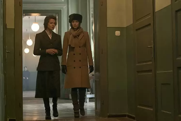 「レッド・スパロー」シャーロット・ランプリング & ジェニファー・ローレンスの画像