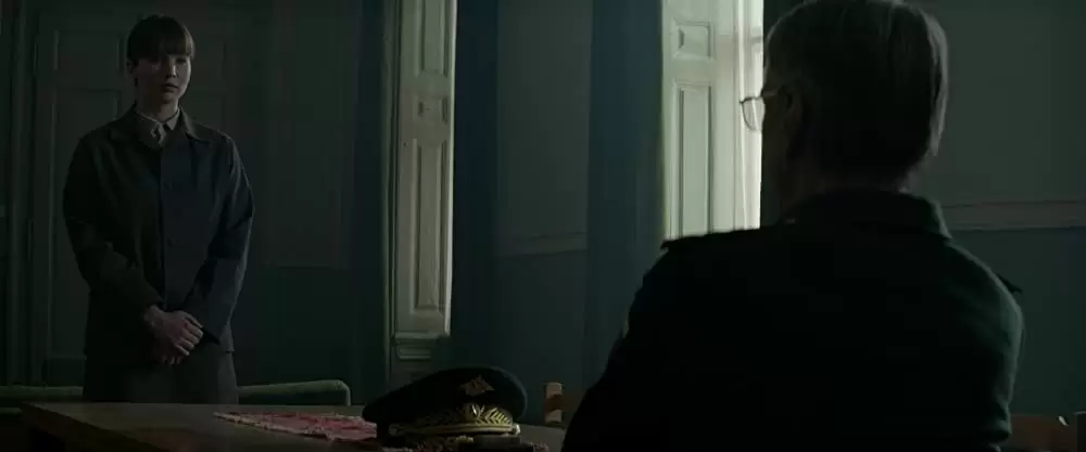 「レッド・スパロー」ジェレミー・アイアンズ & ジェニファー・ローレンスの画像