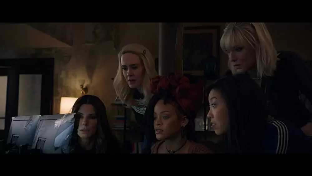 「オーシャンズ8」サンドラ・ブロック & ケイト・ブランシェット & サラ・ポールソン & リアーナ & オークワフィナの画像