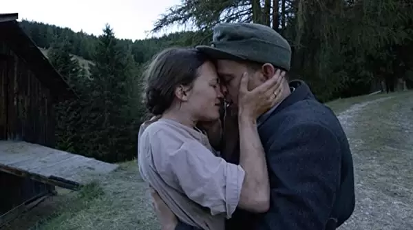 名もなき生涯の画像