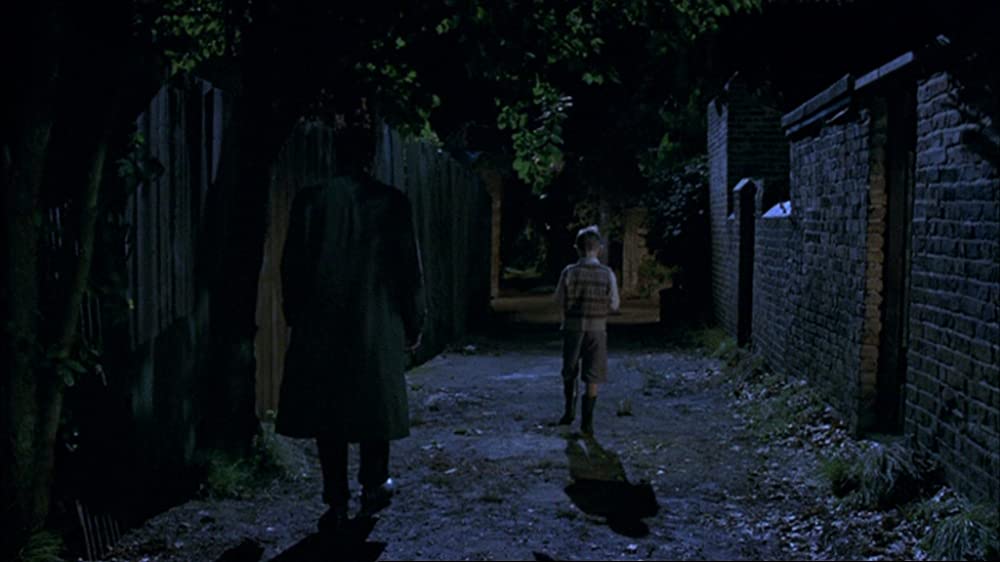 スパイダー／少年は蜘蛛にキスをするの画像