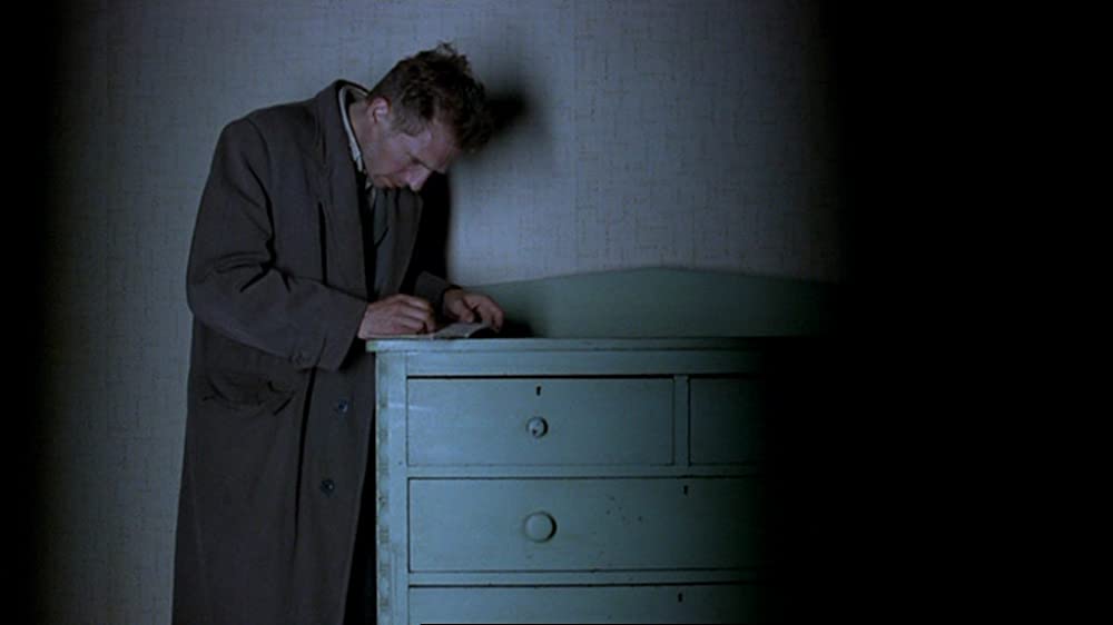 スパイダー／少年は蜘蛛にキスをするの画像