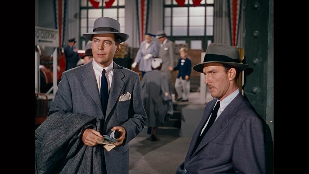 紳士は金髪がお好きの画像