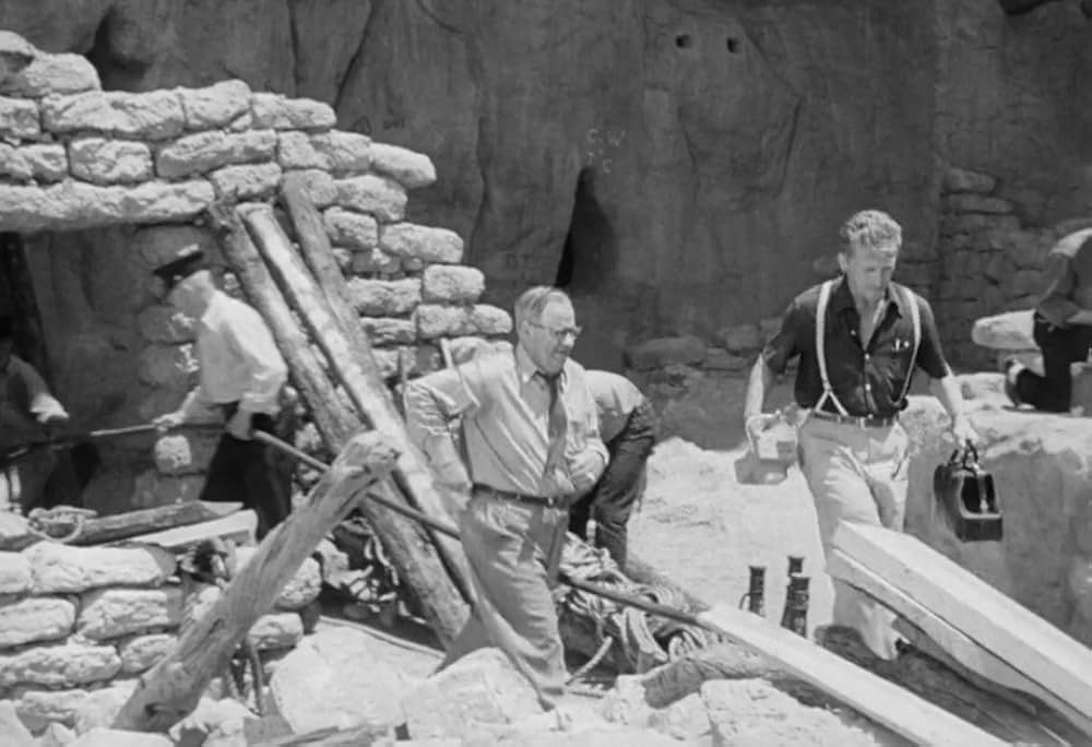 地獄の英雄の画像