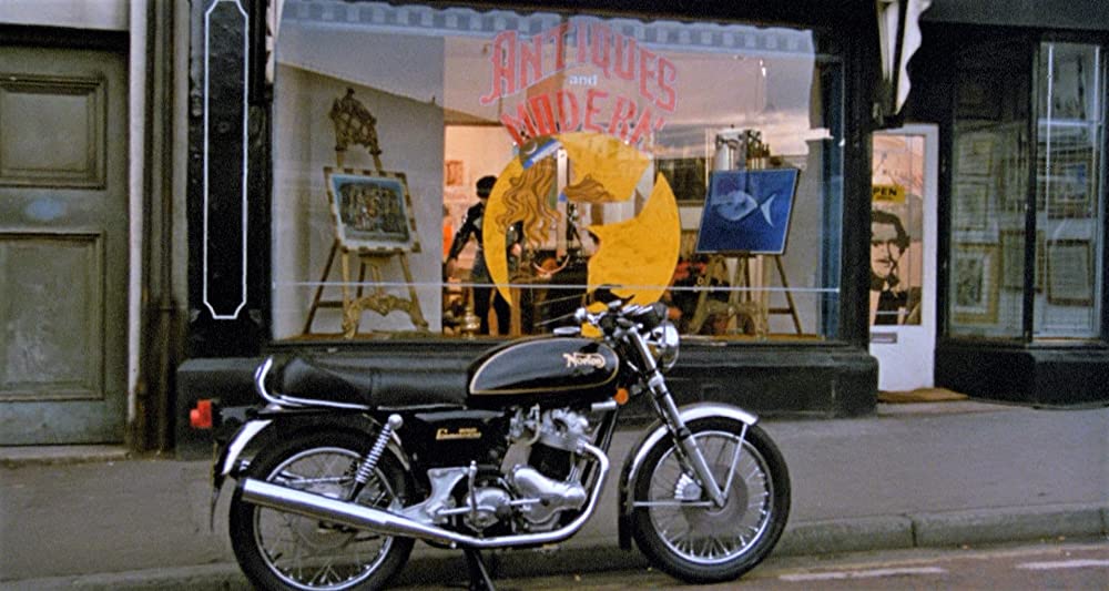 悪魔の墓場の画像