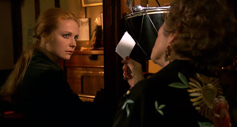 悪魔の墓場の画像