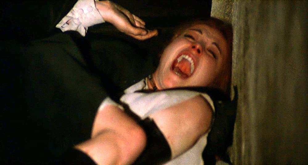 悪魔の墓場の画像