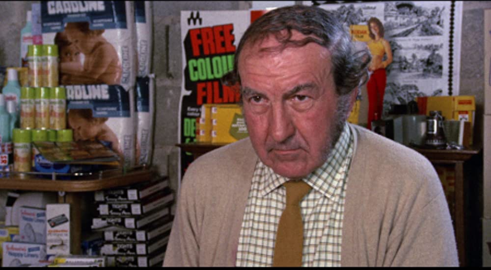 悪魔の墓場の画像