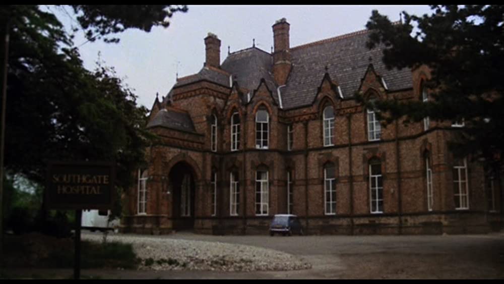 悪魔の墓場の画像