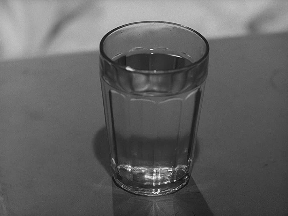 女はそれを待っているの画像