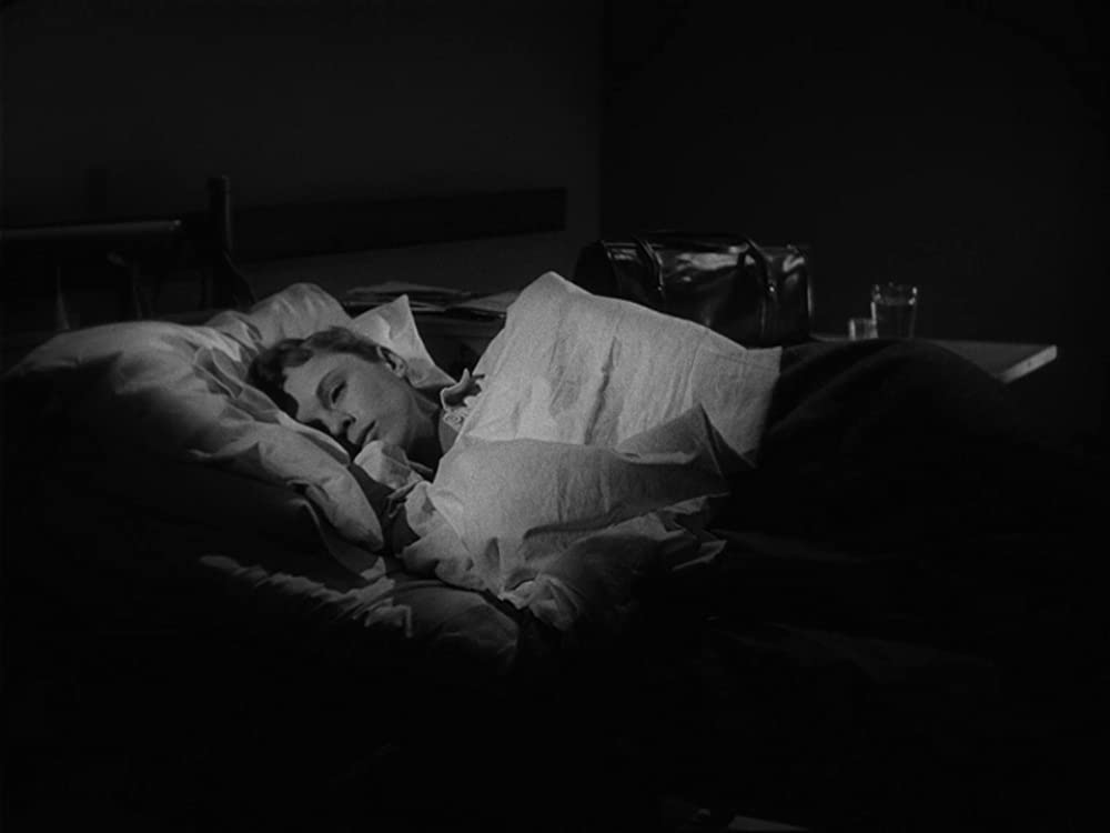 女はそれを待っているの画像