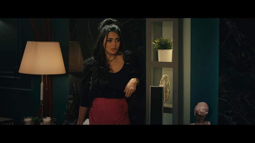 鏡の中の女の画像