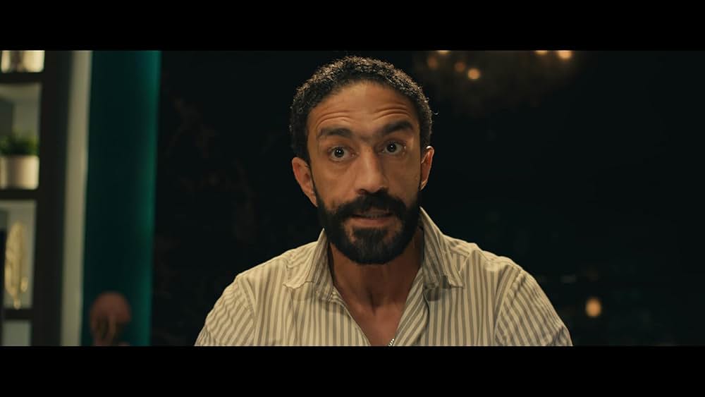 鏡の中の女の画像