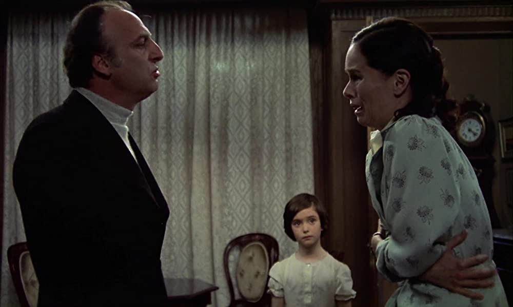 「カラスの飼育」ジェラルディン・チャップリン & Héctor Alterio & アナ・トレントの画像