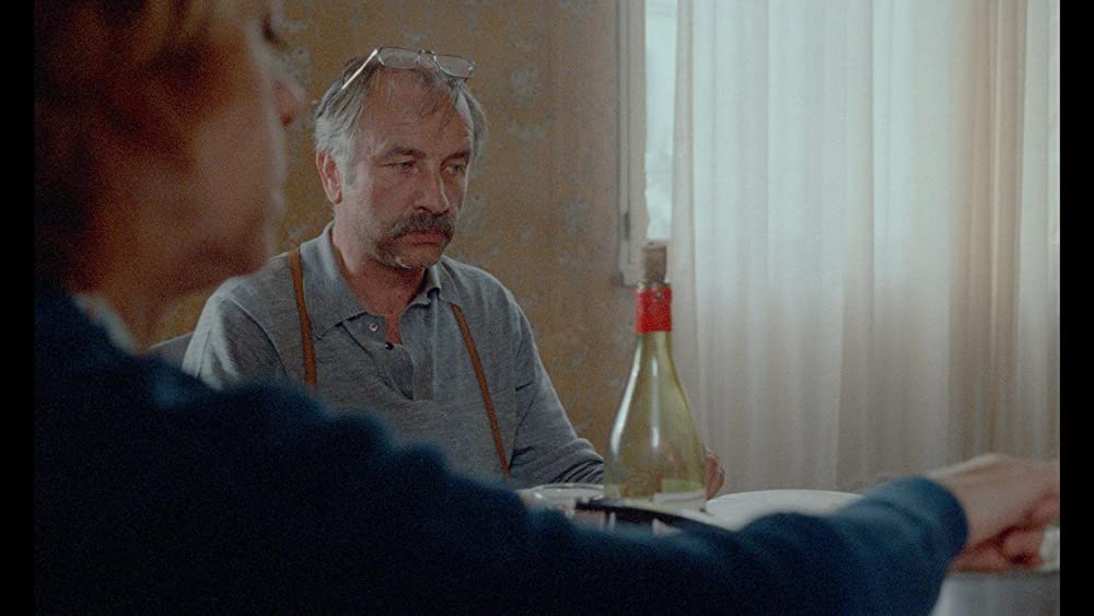 傷ついた男の画像