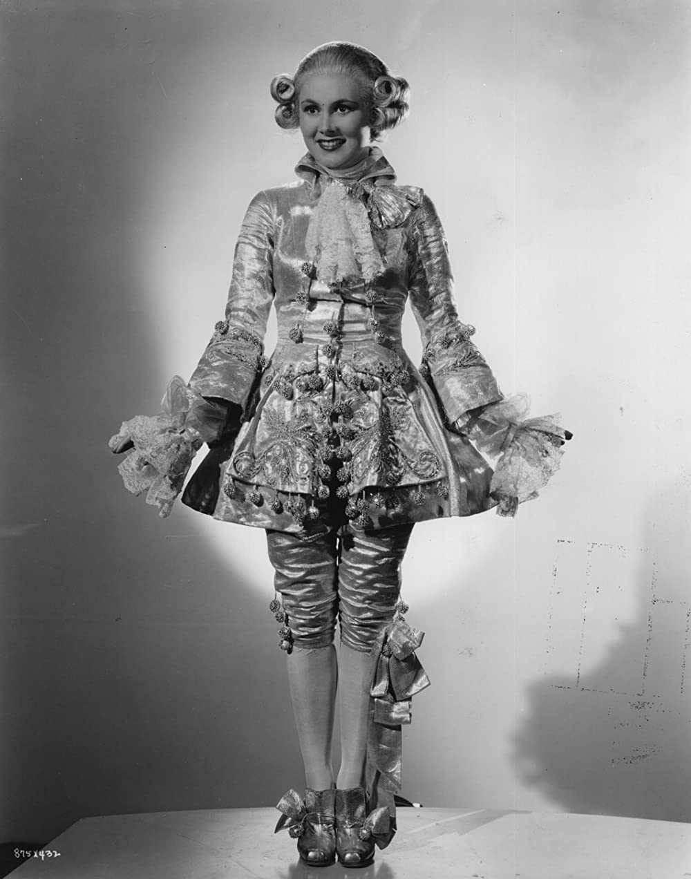 巨星ジーグフェルドの画像